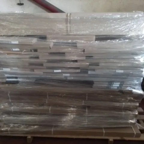 PALLET OF ASSORTED FIXTURE AND FITTING ITEMS TO INCLUDE VARIOUS WOODSTOCK WORKTOPS AND 300 HIGH RISE CARCASS AND 