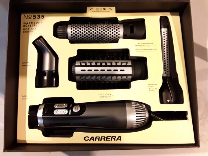 HOT AIR BRUSH WITH 3 BRUSH ATTACHMENTS 3033936Simon Charles Auctioneers