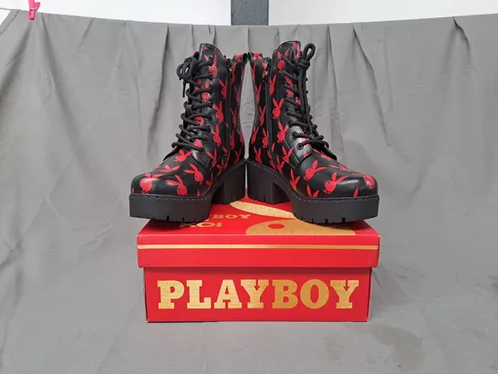 BOXED PAIR OF KOI PLAYBOY REPRISE RED SWITCH BOOTS UK SIZE 6