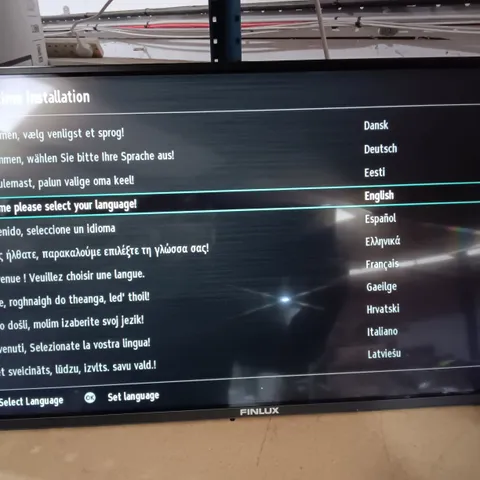 BOXED FINLUX 32FHB4220 32″ HD READY FREEVIEW HD 