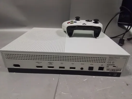 UNBOXED XBOX ONE S CONSOLE WITH CONTROLLER