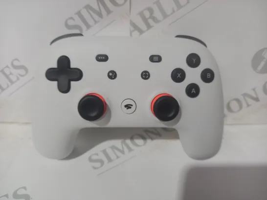 BOXED VIDEO GAME CONTROLLER IN WHITE