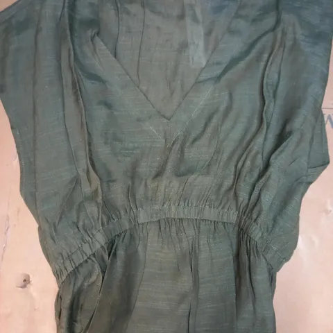 CUPSHE THIN DRESS IN GREEN UK SIZE L