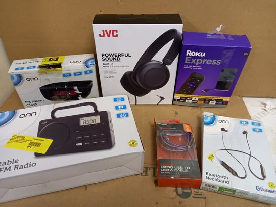 LOT OF APPROXIMATELY 15 ELECTRICAL ITEMS TO INCLUDE ROKU EXPRESS, AM/FM PORTABLE RADIO, HEADPHONES ETC