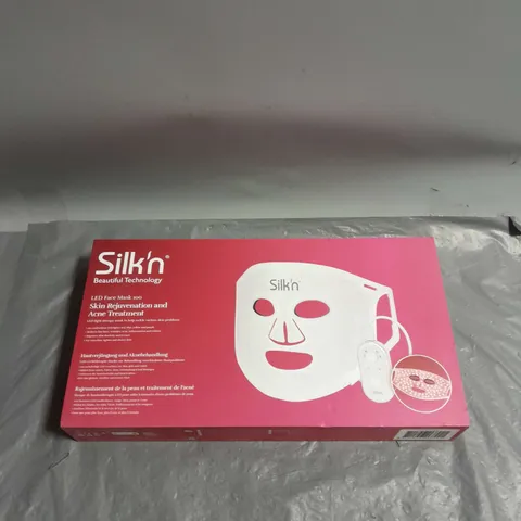 BOXED SILK'N LED FACE MASK 100 SKIN REJUVENATION AND ACNE TREATMENT