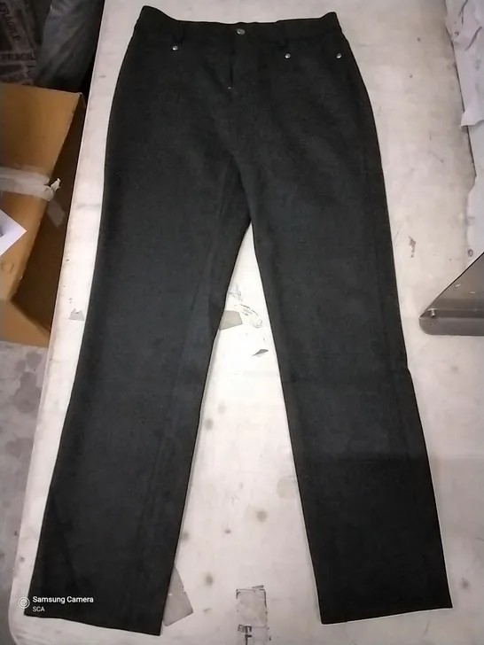 BOX OF APPROXIMATELY 9 MARLA WYNNE STRETCH FAUX SUEDE JEANS BLACK - SIZE 14