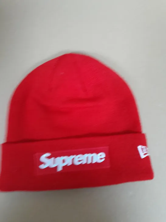 SUPREME NEW ERA BOX LOGO BEANIE