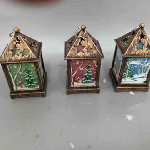 FESTIVE SET OF 3 MINIATURE PRE-LIT LANTERNS 