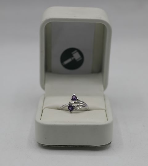 DESIGNER 9CT WHITE GOLD RING SET WITH AMETHYST AND DIAMONDS