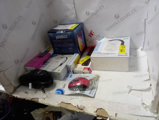 LOT OF APPROXIMATELY 10 ASSORTED ITEMS INCLUDING COMPUTER MOUSES , BLUETOOTH SPEAKER AND TV REMOTE 