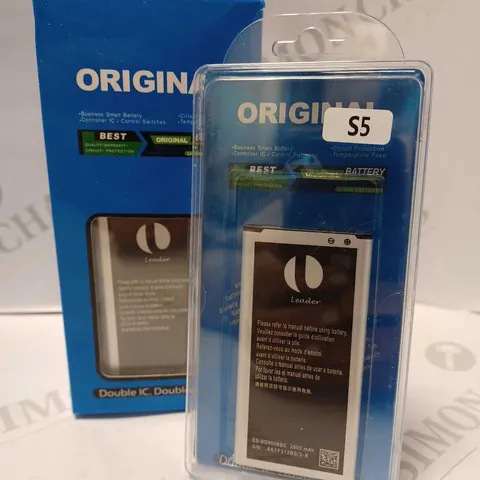 BOX OF APPROX 10 SAMSUNG GALAXY S5 BATTERY REPLACEMENTS