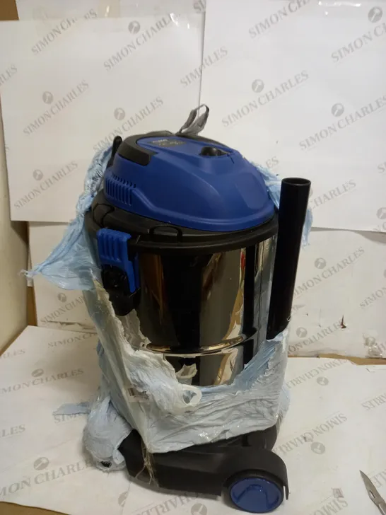 HYUNDAI DRY AND WET VACUUM CLEANER