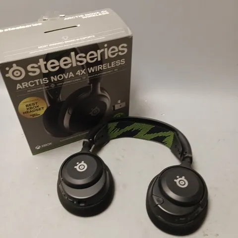 STEELSERIES ARCTIS NOVA 4X WIRELESS GAMING HEADSET DESIGNED FOR XBOX