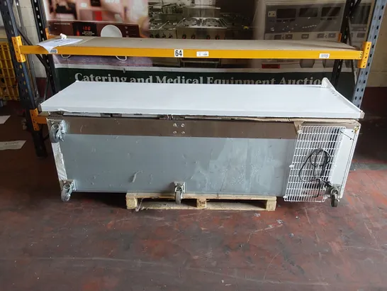 LARGE COMMERCIAL STAINLESS STEEL FOOD PREP COUNTER 