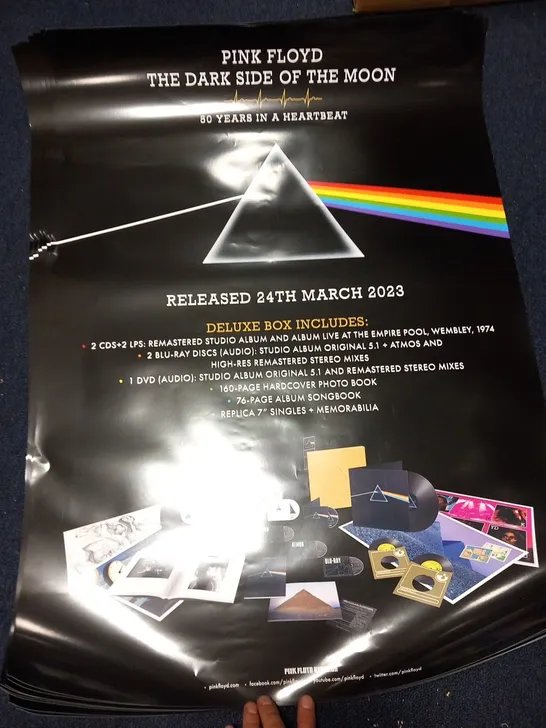 15 PINK FLOYD THE DARK SIDE OF THE MOON DOUBLE SIDED POSTERS