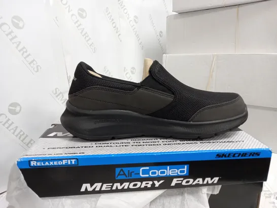 SKETCHERS MEMORY FOAM SHOES SIZE 8