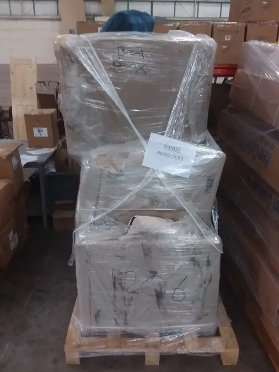 PALLET OF ASSORTED SOFA CHAIRS