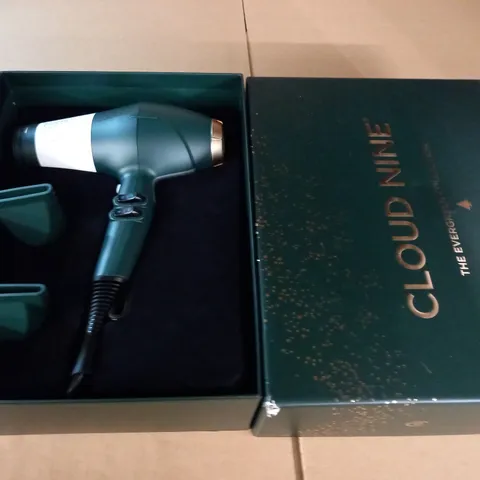 BOXED CLOUD NINE AIRSHOT HAIRDRYER - GREEN 