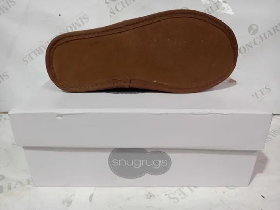 BOXED PAIR OF SNUGRUGS FAUR FUR LINED SLIPPERS IN BROWN UK SIZE 6