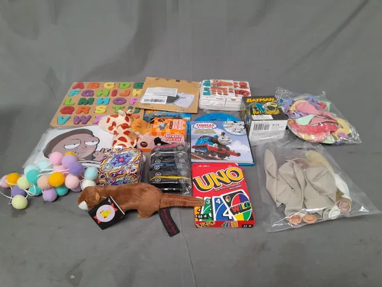 LOT OF ASSORTED TOYS AND GAMES TO INCLUDE UNO, BATMAN AND HOTWHEELS