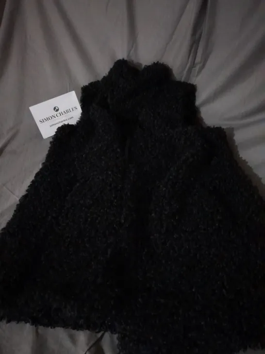 CENTIGRADE FAUX FUR SLEEVELESS COAT IN BLACK SIZE M