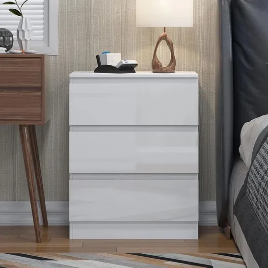 BOXED FRANCINE CARLTON 3 DRAWER 60CM WIDE CHEST OF DRAWERS WHITE GLOSS (1 BOX)