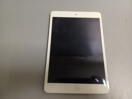 APPLE IPAD MINI 2 A1489 SILVER