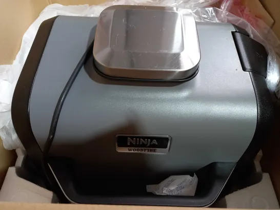 NINJA WOODFIRE ELECTRIC BBQ