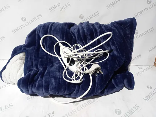 COZEE HOME OVERSIZED HEATED WRAP IN NAVY