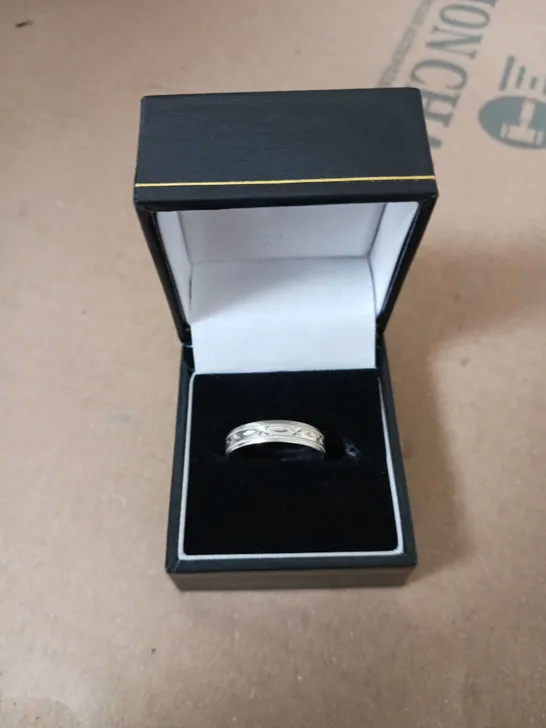 LOVE GOLD 9CT WHITE GOLD DIAMOND CUT 6MM WEDDING BAND WITH MESSAGE 'SEALED WITH A KISS'