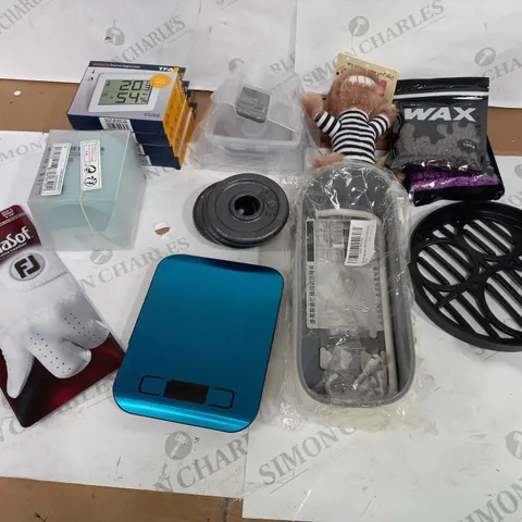 LOT OF APPROX 10 ASSORTED ITEMS TO INCLUDE KITCHEN SCALES, THERMO-HYGROMETERS, WAX PELLETS ETC