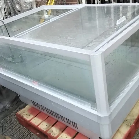 GLASS REFRIGERATED DISPLAY UNIT