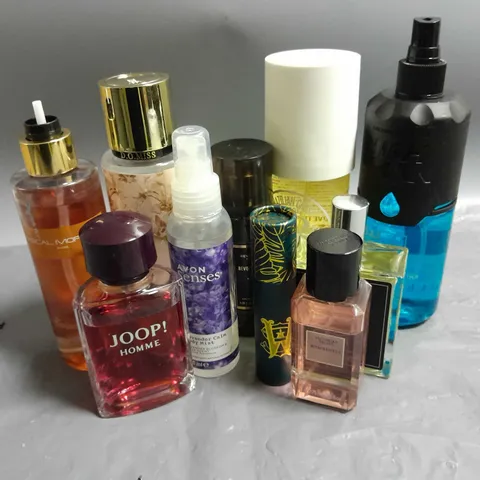 BOX OF APPROXIMATELY 10 ASSORTED UMBOXED FRAGRANCES TO INCLUDE - JOOP! HOMME - VICTORIA'S SECRET BOMBSHELL - BRAZILLIAN CRUSH PERFUME MIST - ETC - COLLECTION ONLY