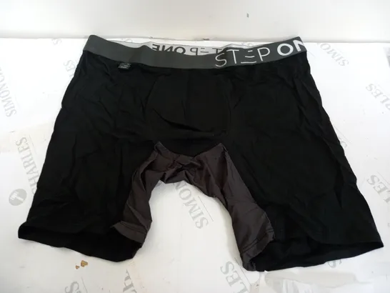 STEP ONE BOXER BRIEFS IN BLACK CURRANTS - XL