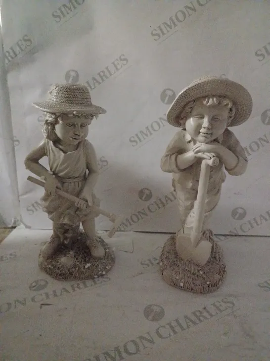 GARDEN MILE DISTRESSED WHITE BOY & GIRL GARDEN ORNAMENTS