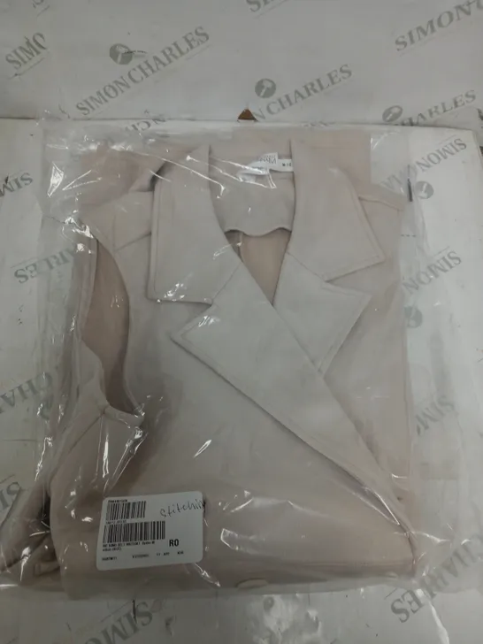 WYNNE COLLECTION COAT IN OFF WHITE SIZE M 