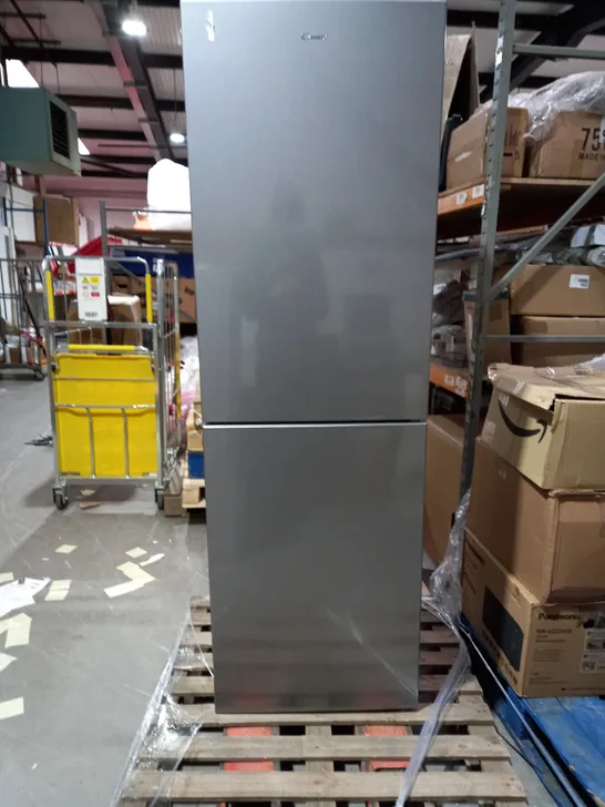 CANDY STRAIGHT STANDING GREY FRIDGE/FREEZER 