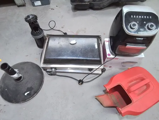 CAGE OF ASSORTED ITEMS TO INCLUDE KALORIK GRILL, TOWER AIR FRYER, PEDESTAL BASE AND CAR PARTS  - COLLECTION ONLY