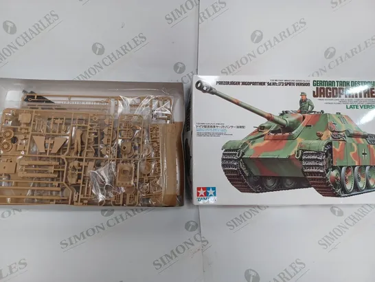 TAMIYA GERMAN TANK DESTROYER JAGDPANTHER LATE VERSION