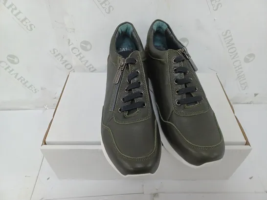 BOXED PAIR OF RUTH LANGSFORD WEDGE TRAINERS IN KHAKI SIZE 7