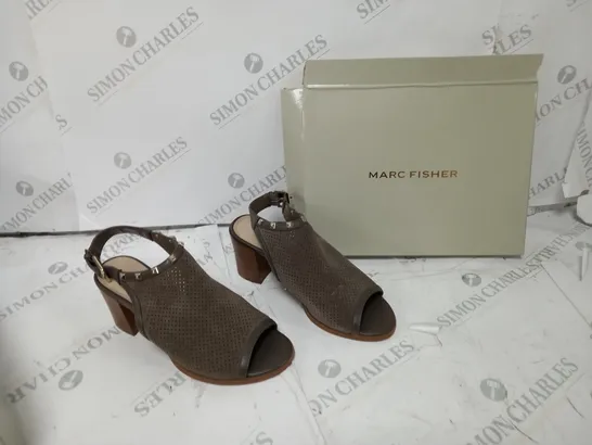 SIZE 6 MARC FISHER LIGHT BROWN SUEDE SANDAL BOXED 