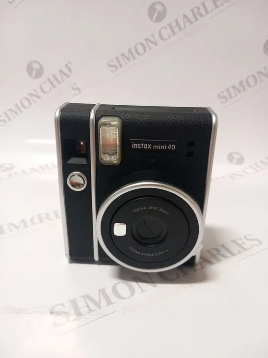 BOXED FUJIFILM INSTAX MINI 40 INSTANT CAMERA