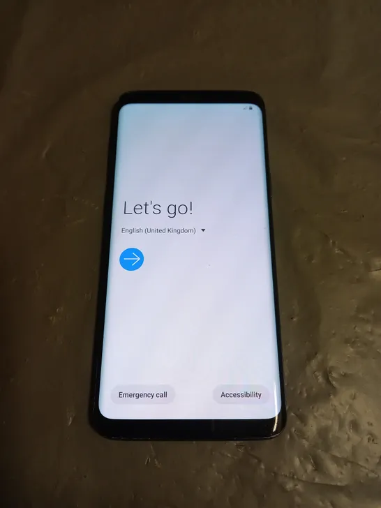 SAMSUNG GALAXY S9 SMARTPHONE IN BLUE