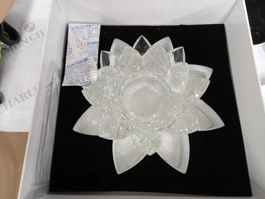 JULIAN MCDONALD LOTUS CANDLE HOLDER - CLEAR