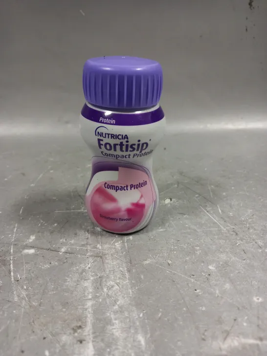 APPROXIMATELY 20 NUTRICIA FORTISIP COMPACT PROTEIN DRINKS IN STRAWBERRY - COLLECTION ONLY