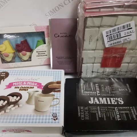 LOT OF 8 ASSORTED FOOD ITEMS TO INCLUDE HOTEL CHOCOLAT CRACKERS AND LIQUORICE SET