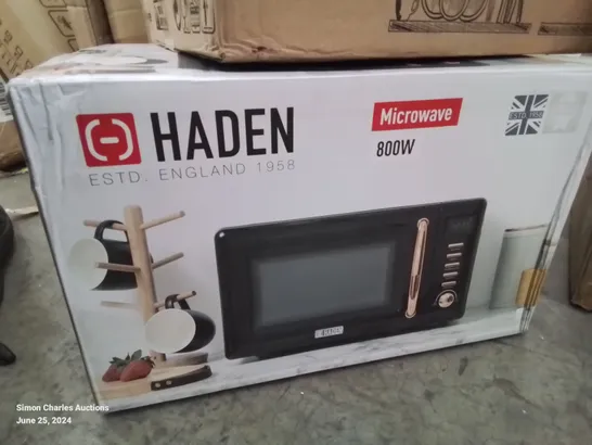 BOXED HADEN 800W MANUAL MICROWAVE IN BLACK AND ROSE PINK 