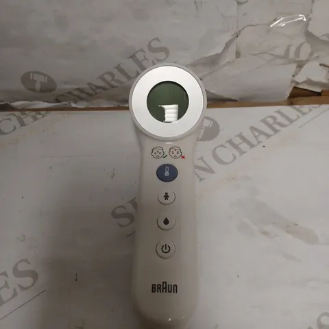 BRAUN NO TOUCH + TOUCH FOREHEAD THERMOMETER 