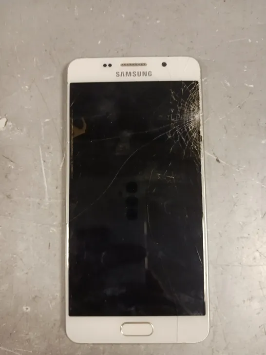 SAMSUNG GALAXY A5 SMARTPHONE 