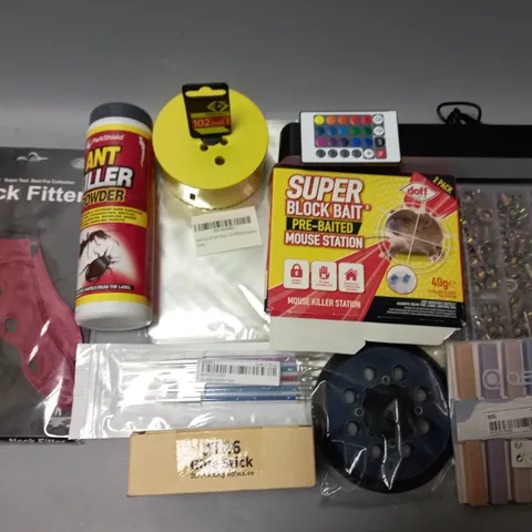 LOT OF ASSORTED HOUSEHOLD ITEMS TO INCLUDE MOUSE STATION, PROCOBALT 102MM CIRCULAR DRILL BIT AND 3D PRINTING GLUE STICK